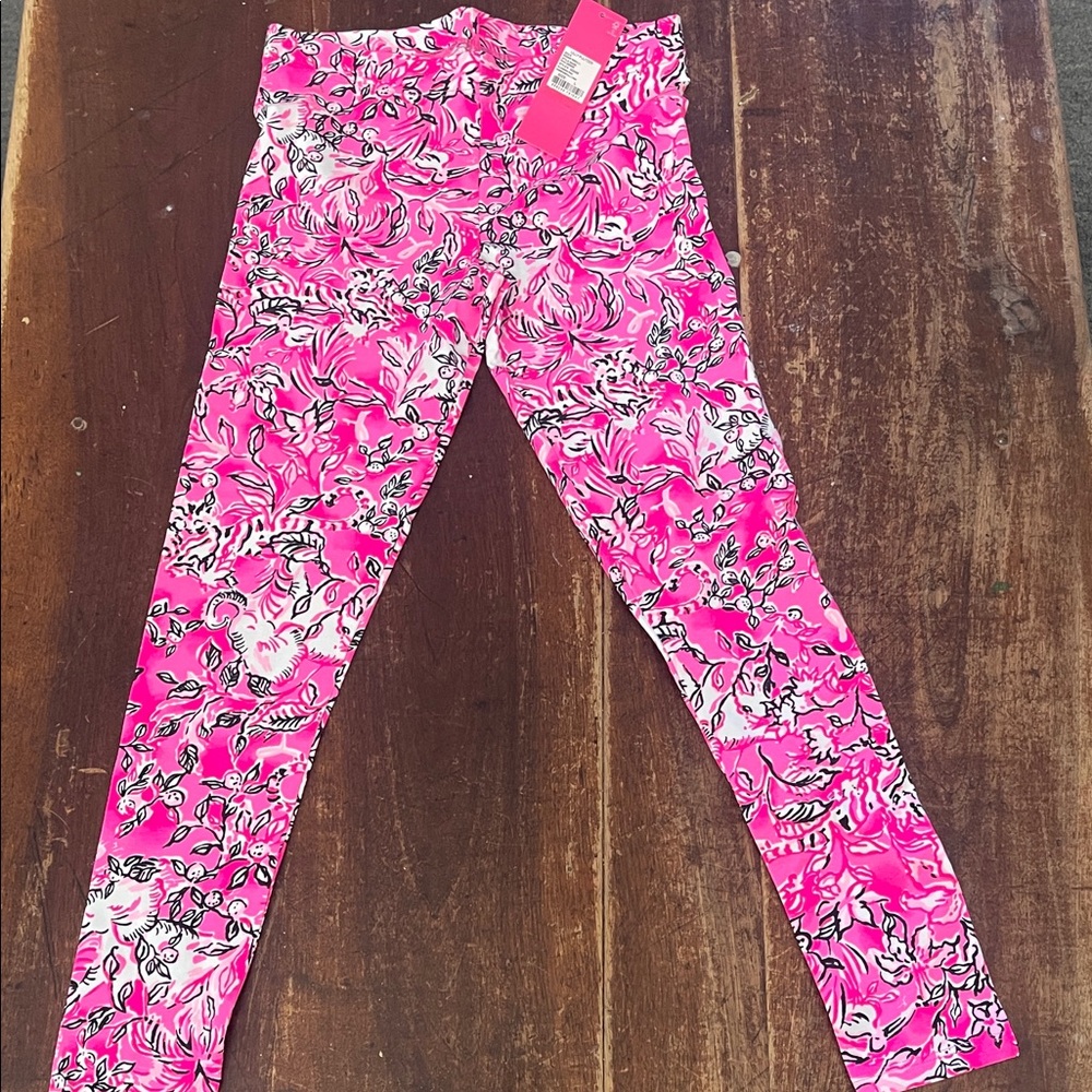 New with Tags Lilly Pulitzer girl’s leggings size L (8-10)